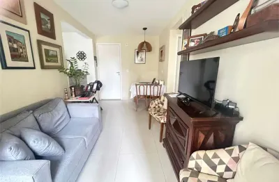 Apartamento à venda com 2 quartos, sendo 1 suíte,  no condomínio Spazio Royal, Rio de Janeiro - RJ