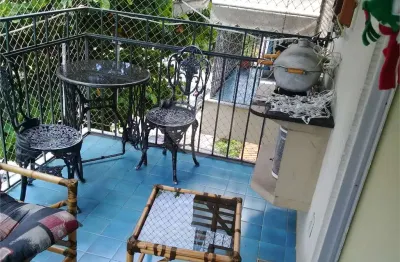 Apartamento à venda com 3 quartos, sendo 1 suíte,  no condomínio Oliveira Lima, Rio de Janeiro - RJ