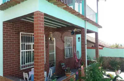Casa à venda com 4 quartos, sendo 1 suíte,  em caminho de búzios, cabo frio - rj