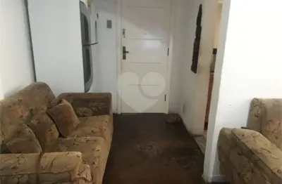 Apartamento à venda com 2 quartos no condomínio Edifício Residencial Invalodos, Rio de Janeiro - RJ