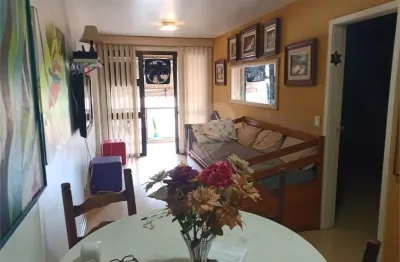 Apartamento à venda com 2 quartos, sendo 1 suíte,  no condomínio roberto aquino, rio de janeiro - rj