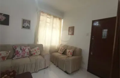 Apartamento à venda com 2 quartos no condomínio edifício são sebastião, rio de janeiro - rj