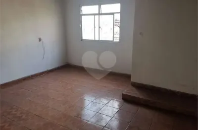 Casa de vila com 2 quartos à venda em riachuelo - rj