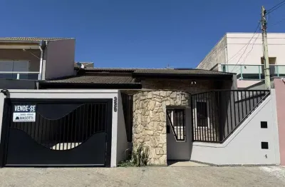 Casa com 4 quartos à venda na rua adaísio giron, 229, jardim regina, indaiatuba por r$ 801.011