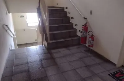 Apartamento com 2 quartos para alugar na rua pedro gonçalves, 1331, centro, indaiatuba por r$ 1.800