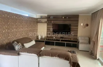 Sobrado 4 dorms, sendo 3 suítes condomínio fechado bairro interlagos