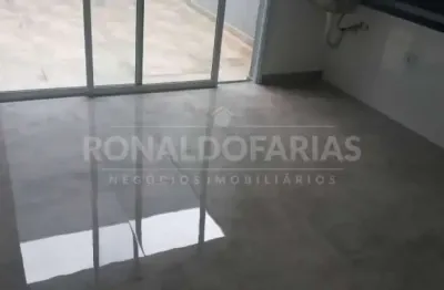 Sobrado a venda com 110 m², 03 dormitórios na região da cupece