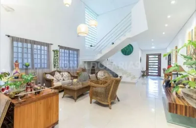 Casa a venda no bairro de interlagos bolsão com 3 dormitórios suítes e 6 vagas  de garagem