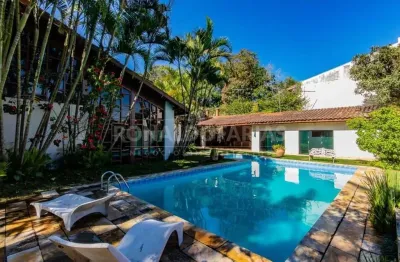 Casa à venda em interlagos com 4 dormitórios 2 suítes e 4 vagas de garagem