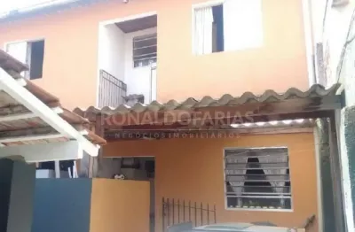 Vende -se casa  terrea dois imóveis no mesmo terreno veleiros