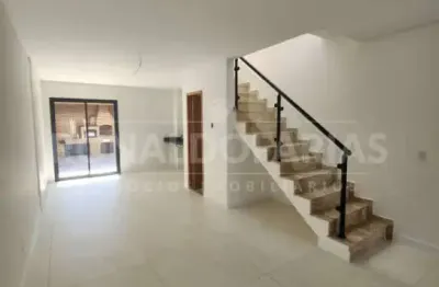 Sobrado a venda com 130 m²,03 suítes na região do campo grande