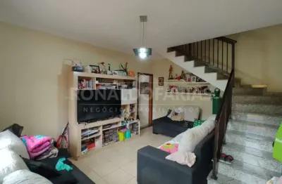 Excelente sobrado a venda na vila emir com 3 dormitórios e suíte