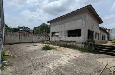 Casa a venda no bairro de interlagos com 3 dormitórios suítes 5 vagas de garagem e edícula