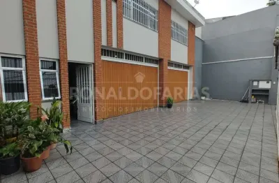 Sobrado á venda com 3 dormitórios e 8 vagas na região do grajaú!
