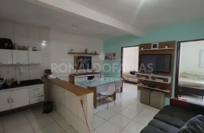 Casa à venda com 2 dormitórios na região do jardim varginha. não dá financiamento