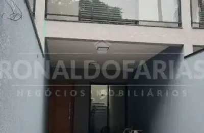 Sobrado a venda com 03 dormitórios sendo 01 suíte na região da cidade ademar