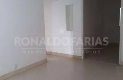 Apartamento a venda com 02 dormitorios na região de interlagos