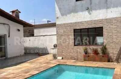 Sobrado a venda na região de interlagos 3 dormitorios 4 vagas pisicina