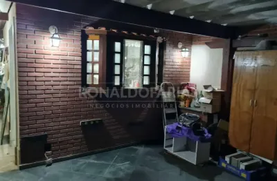 Casa térrea para locação comercial ou residencial na região de  veleiros,