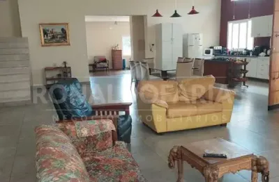 Casa a venda no bolsão de interlagos com 4 dormitórios 2 suítes e 4 vagas de garagem