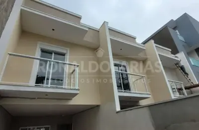 Sobrado a venda com 03 suítes na região do campo grande.