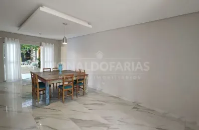 Casa a venda no bolsão de interlagos 4 suites e 6 vagas na garagem