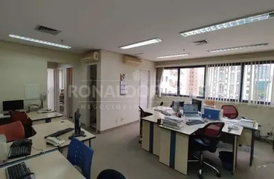 Casa comercial à venda na Avenida Vereador José Diniz, --, Santo Amaro, São Paulo