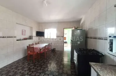 Vende-se casa no jardim manacá 3 dormitorios suite, com 4 vagas para carro