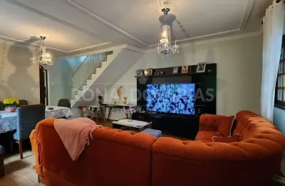Sobrado a venda em jardim suzana com 2 dormitórios e 2 vagas de garagem