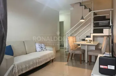 Sobrado a venda em jardim marajoara com 3 dormitórios e 2 vagas de garagem