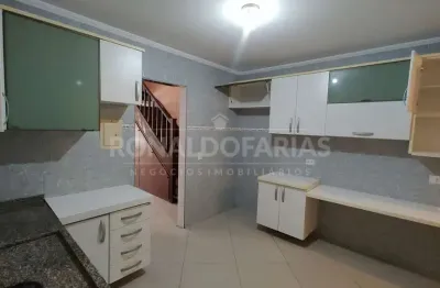 Sobrado a venda no jardim represa, muito bem conservado