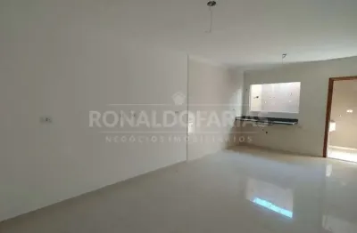 Sobrado a venda em condominio fechado com  03 dormitorios sendo 01 suite na regiao de interlagos.