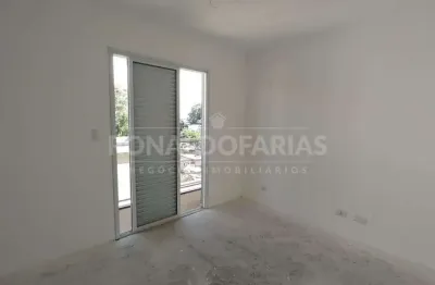 Sobrado a venda em condominio fechado com  03 dormitorios sendo 01 suite na regiao de interlagos.