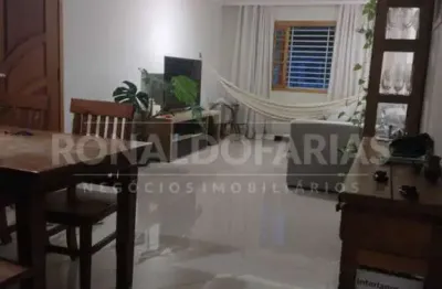 Sobrado a venda em jardim regis com 3 dormitórios e 1 suíte 2 vagas de garagem
