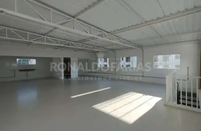 Salão comercial 120m2 locação chácara santo antonio