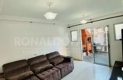 Casa com 3 quartos para alugar na Rua Frederico Rene de Jaegher, --, Rio Bonito, São Paulo