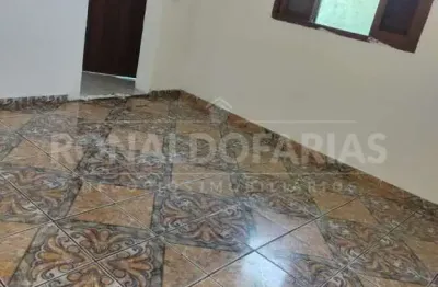 Casa de renda á venda c 2 casas no grajaú com 2 vagas, portão automático.