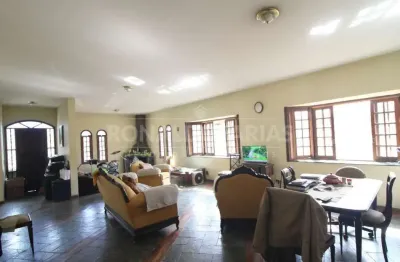 Casa à venda no bolsão residencial de interlagos com 4 dormitórios 2 suítes e 4 vagas de garagem