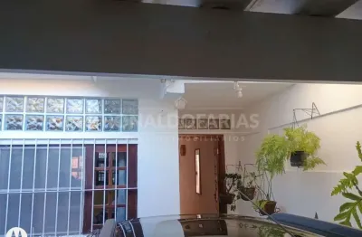 Sobrado à venda  com 2 dorm., 2 vagas em vila são josé.
