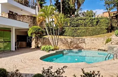 Casa com piscina a venda no bolsão de interlagos com 4 dormitórios e 5 vagas de garagem