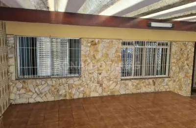 Casa térrea a venda ou locação no veleiros com 2 quartos e duas vagas