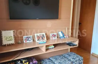 Apartamento a venda de 2 dormitórios com 54 mts com vaga na garagem em bom condominio