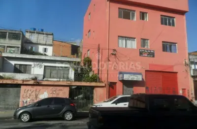 Prédio comercial com 16 salas e 2 salões boa localização