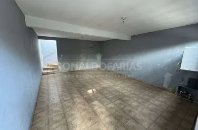 Casa a venda na região da cidade dutra, suite, quarto 2 vagas na garagem