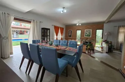 Casa à venda no bolsão de interlagos com 4 dormitórios 2 suítes e 6 vagas de garagem