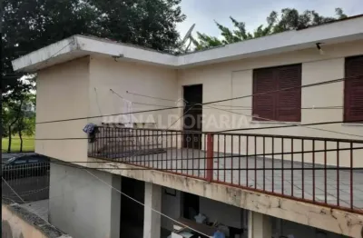 Sobrado Resdencial para Venda 4 dormitórios no JD. GUARAPIRANGA