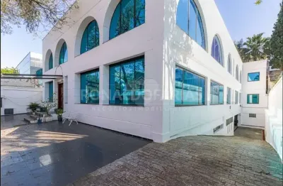 Casa comercial para  locaçao  de alto padrão na regiaão da cidade jardim