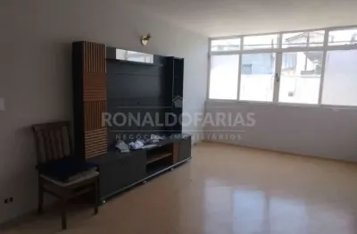 Sobrado a venda sendo 3 quartos sendo 1 suite , 1 sala ,cozinha , lavabo .