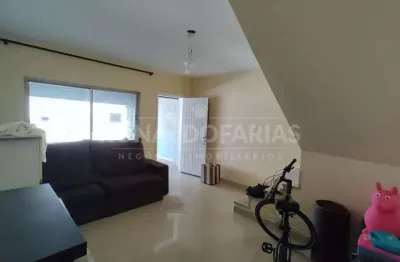 Sobrado a venda com 170 m² ,04 dormitórios na região de interlagos.