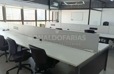 Conjunto comercial 90m² à Venda ou Locação, 1 banheiro e 2 Vagas em Chácara Santo Antônio